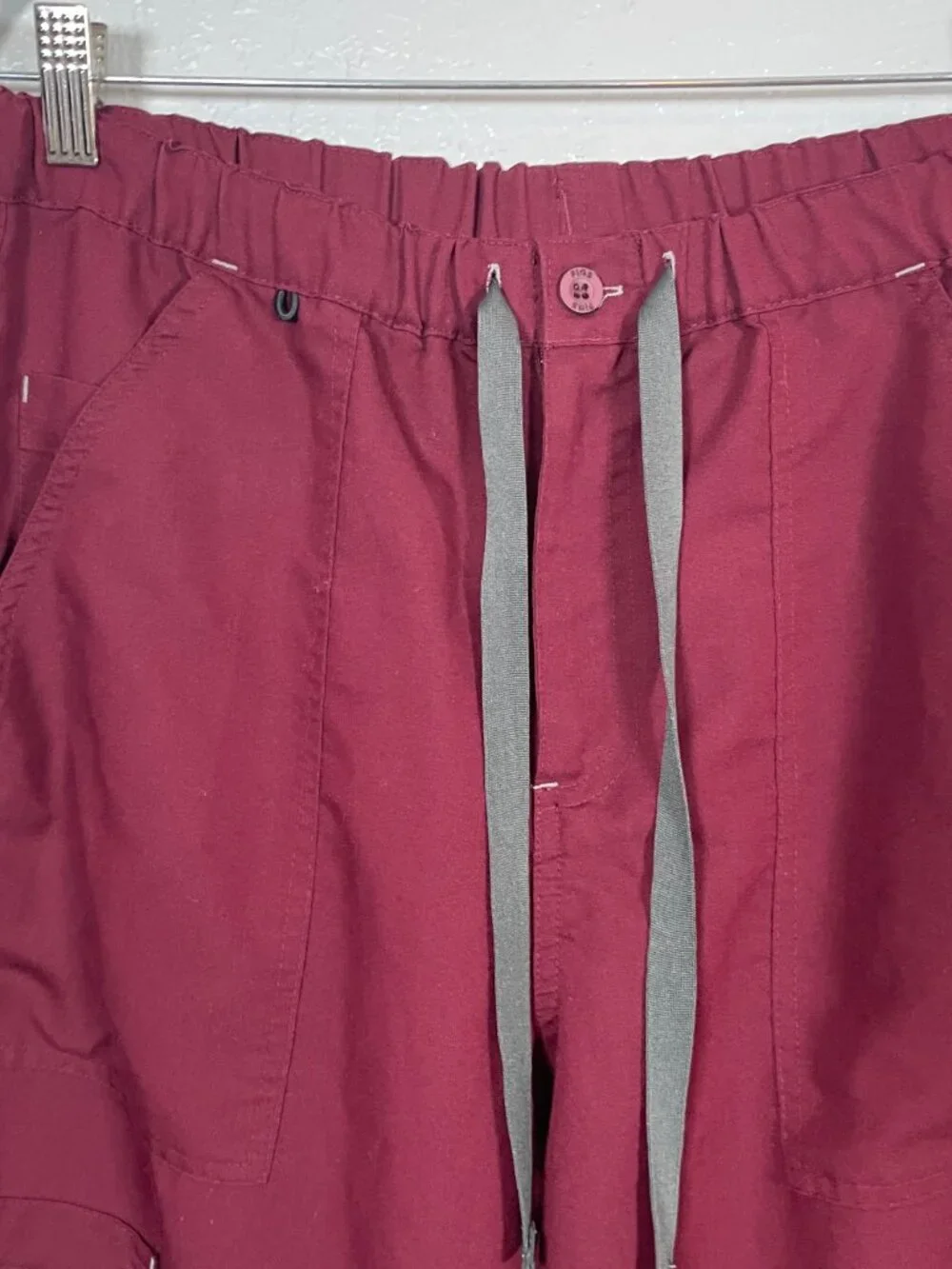 FIGS Men L Maroon Red Cairo Cargo Scrub Pants Drawstring Waist Technical Pockets